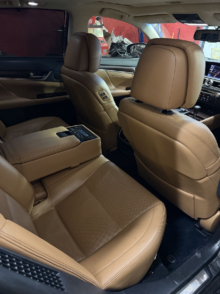 10 SERIES 2013 Lexus GS450H photo 9
