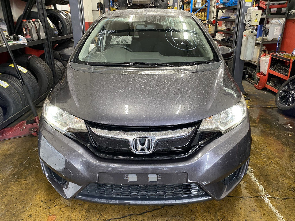 2016 Honda Jazz photo 2