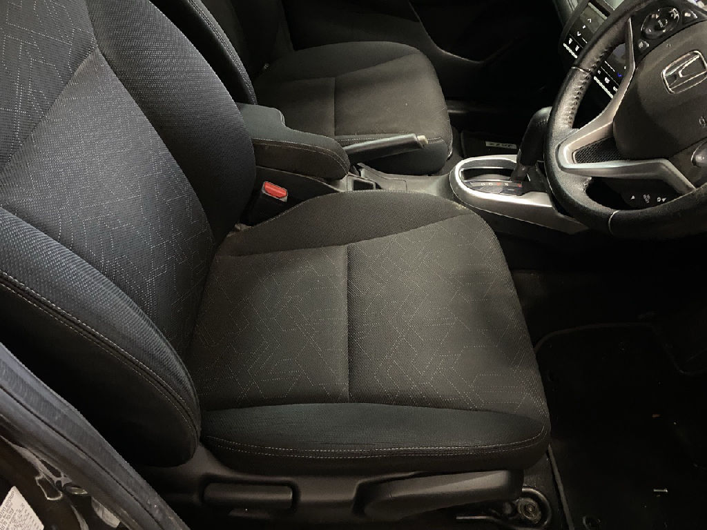 2016 Honda Jazz photo 8