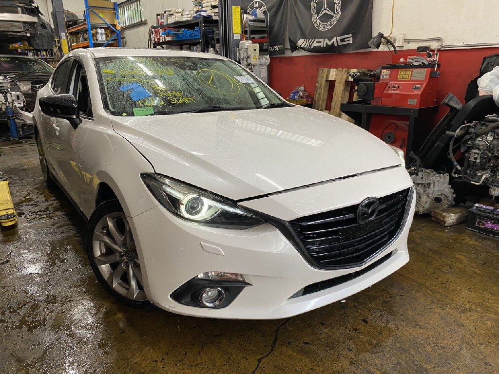 SP25 BM 2015 Mazda 3