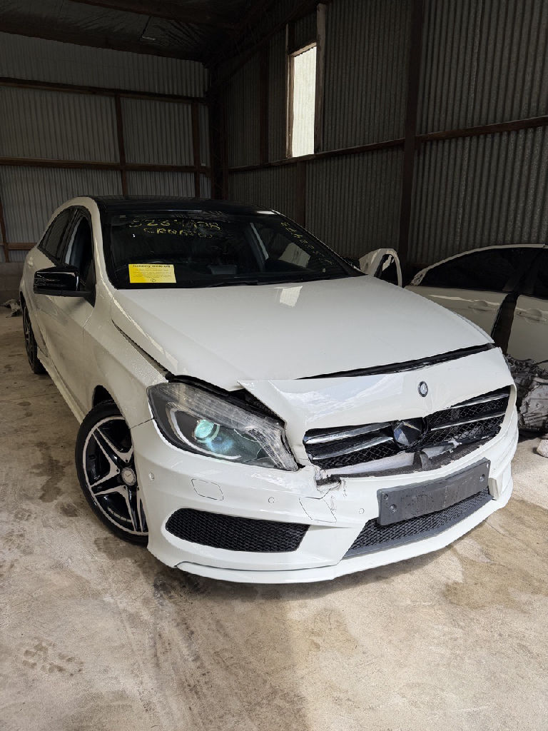 2014 Mercedes-Benz A180