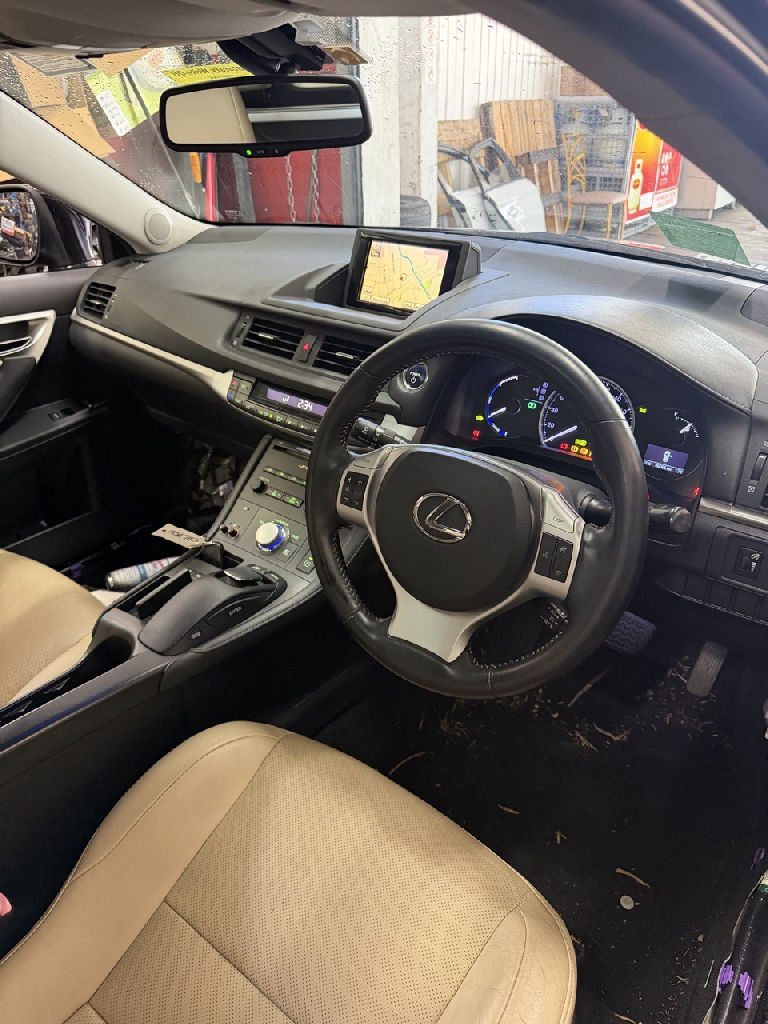 2012 Lexus CT200H photo 7