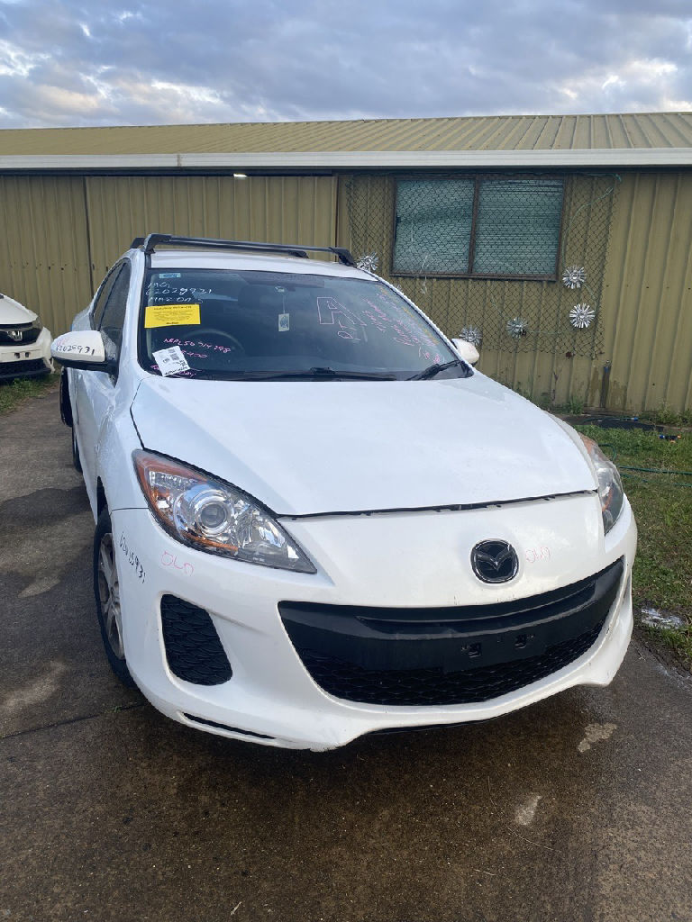 BL 2013 Mazda 3 photo 10