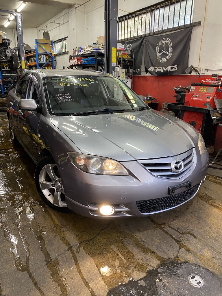 BK SP23 2005 Mazda 3
