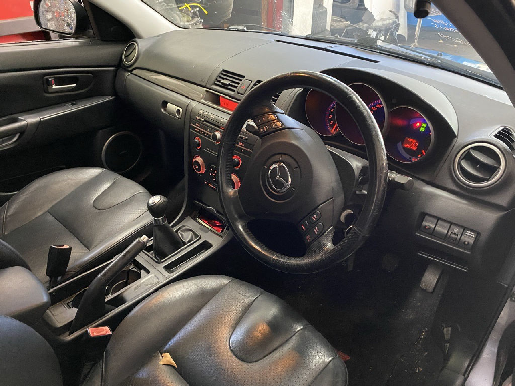 BK SP23 2005 Mazda 3 photo 8