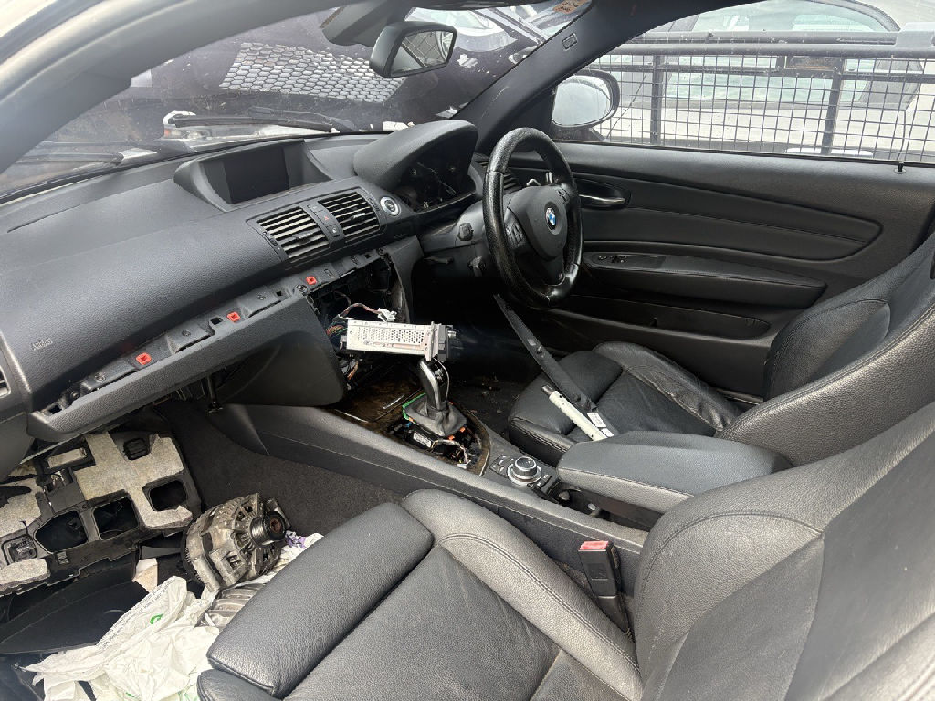 2010 BMW 135i photo 3