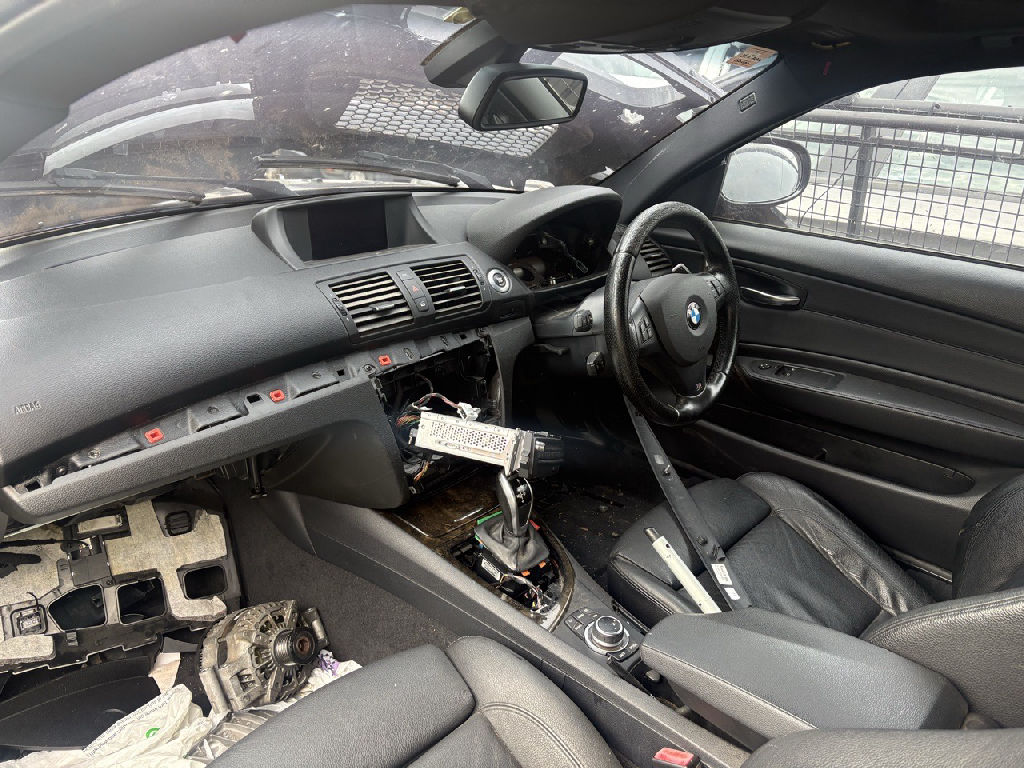 2010 BMW 135i photo 4