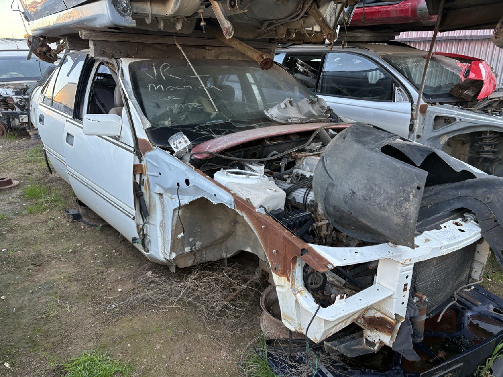 VR 1994 Holden Commodore