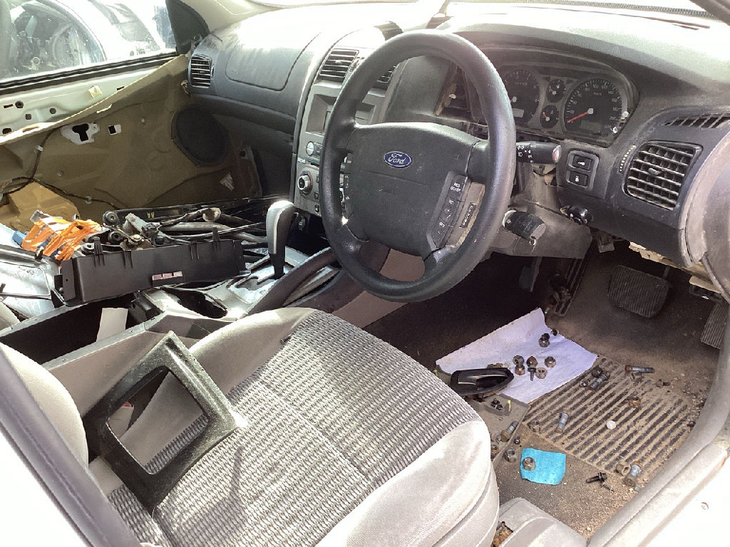 BA MKII 2005 Ford Falcon photo 5