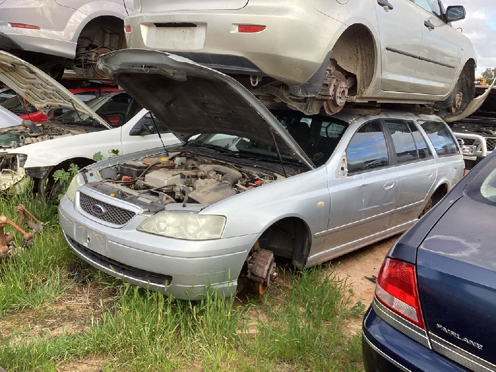 BA 2003 Ford Falcon photo 2