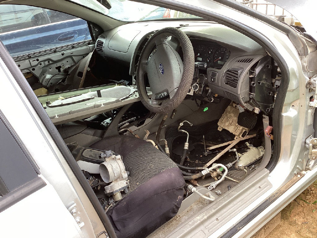 BA 2003 Ford Falcon photo 6