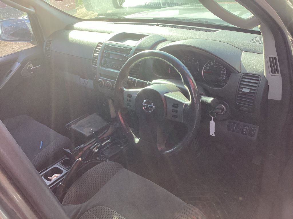R51 2005 Nissan Pathfinder photo 5