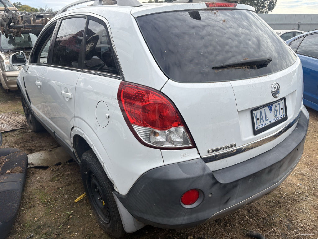 SERIES 1 2010 Holden Captiva photo 4