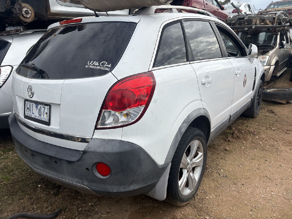 SERIES 1 2010 Holden Captiva photo 5