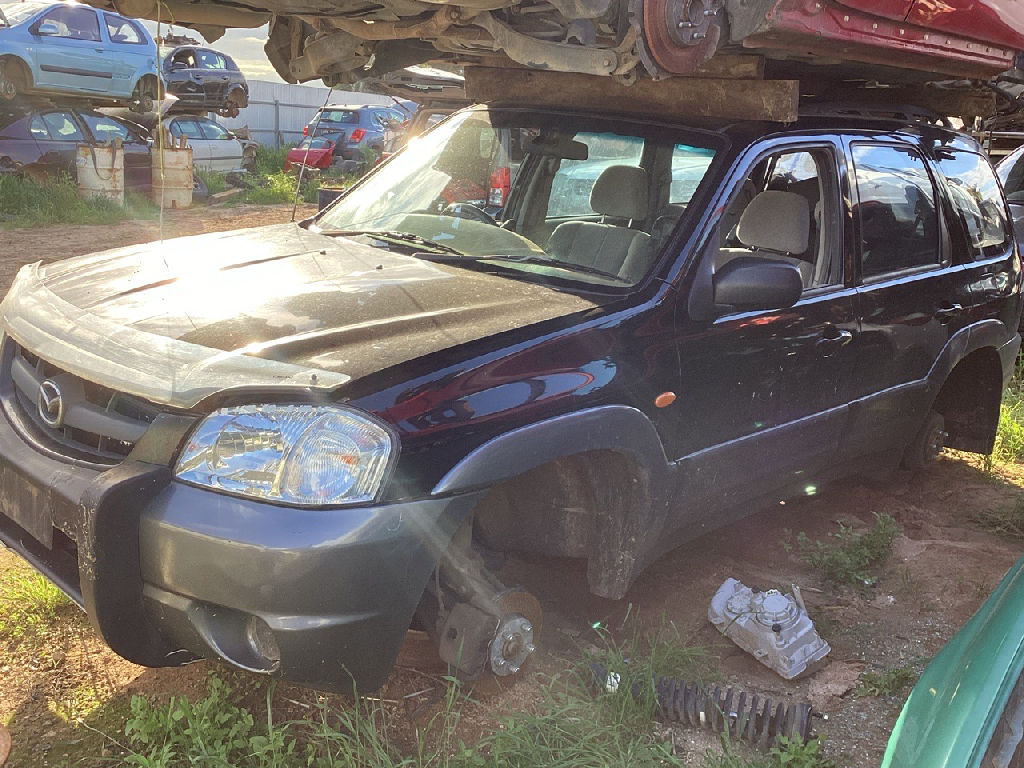 2002 Mazda Tribute photo 2