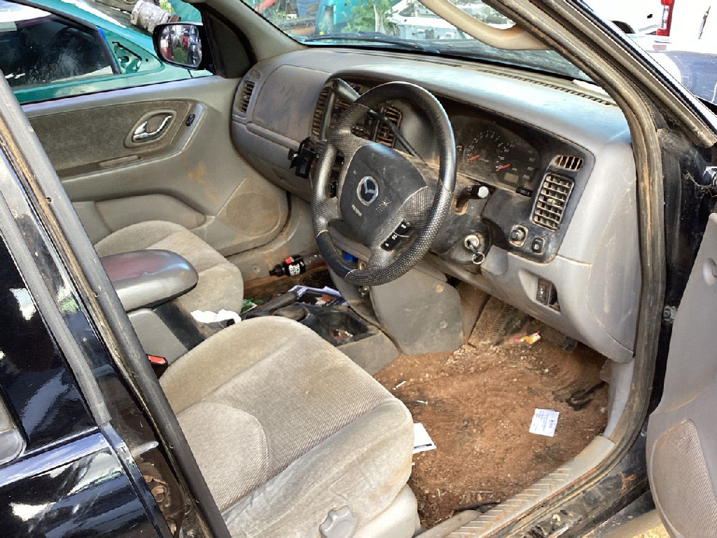 2002 Mazda Tribute photo 5