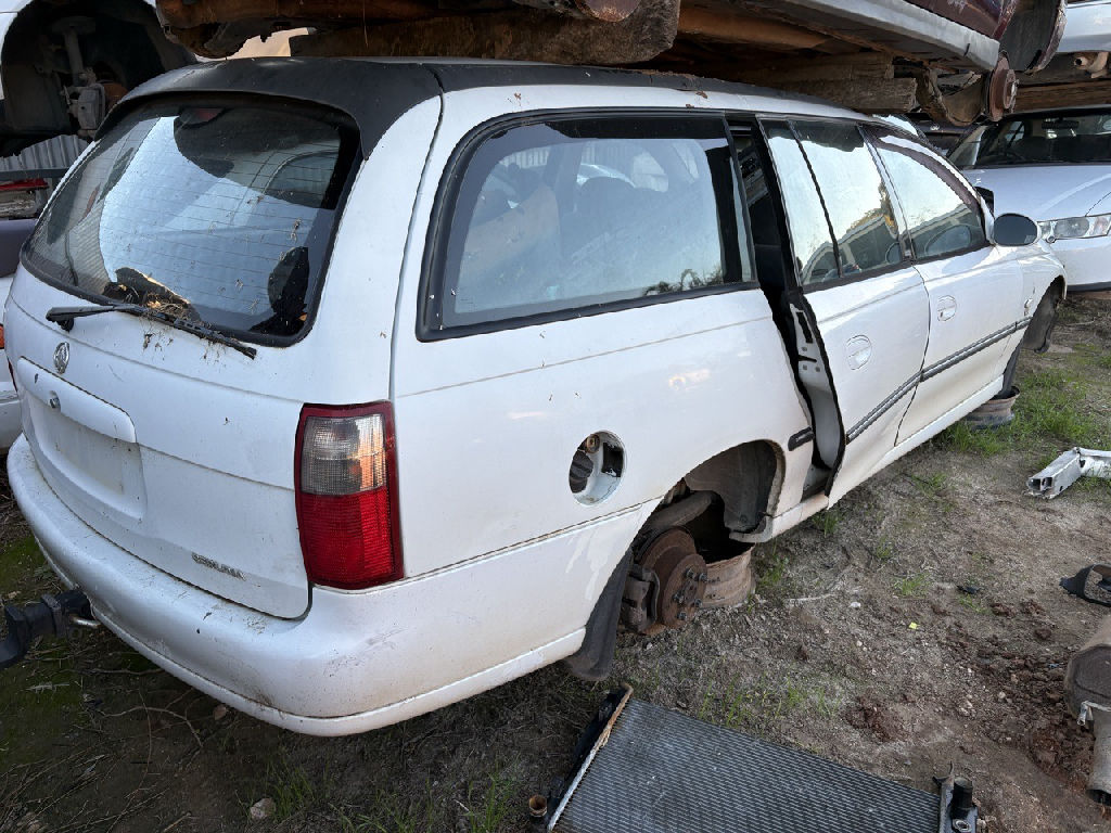 1999 Holden Commodore Vt photo 2