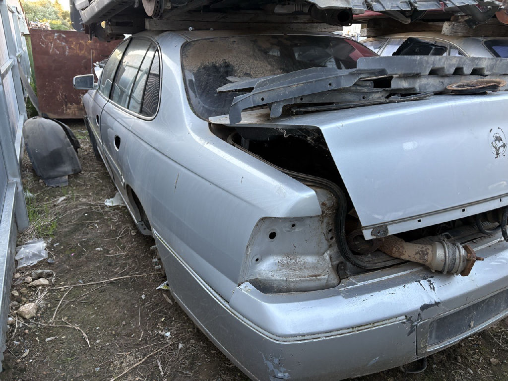 WL 2005 Holden Statesman photo 3
