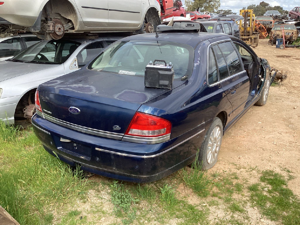 BA 2003 Ford Fairlane photo 3