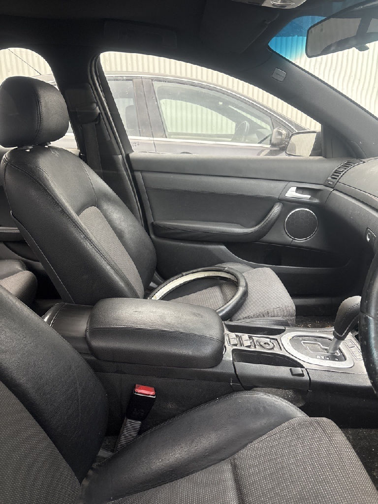 VE CALAIS SERIES 1 2008 Holden Commodore photo 5