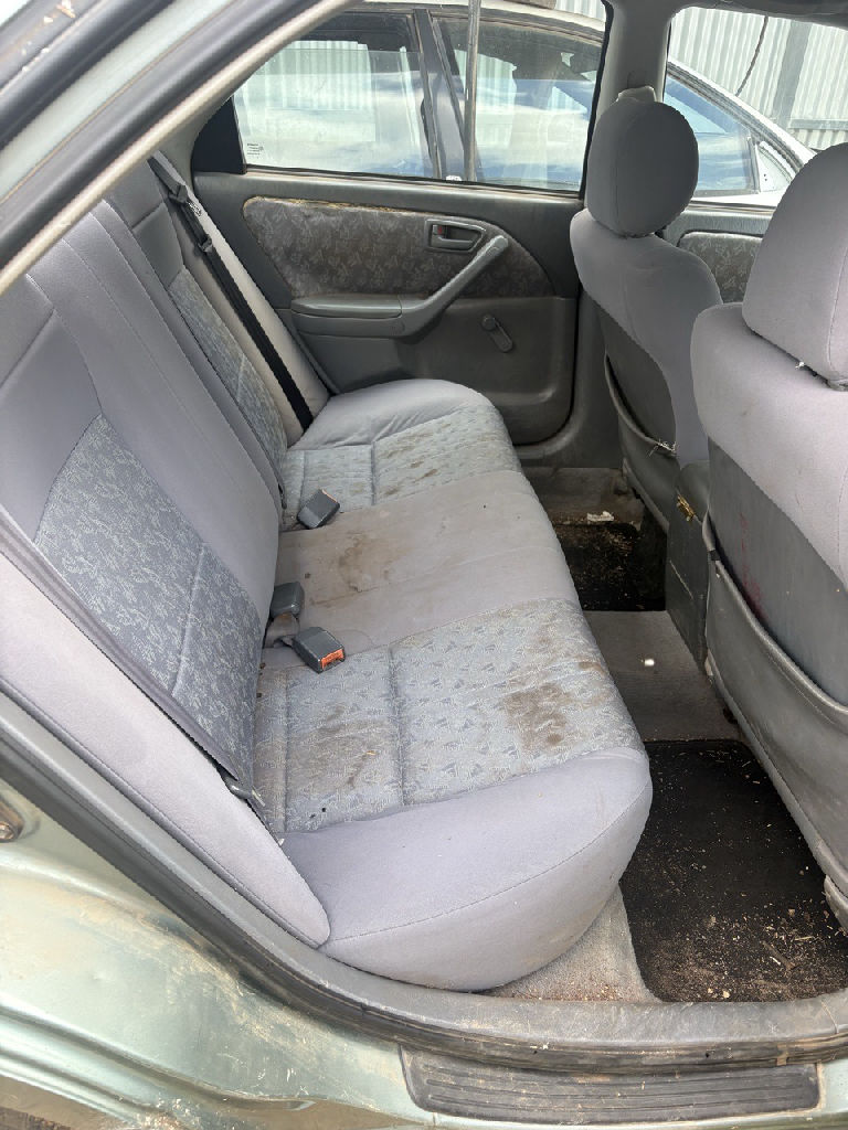 CONQUEST 2000 Toyota Camry photo 4