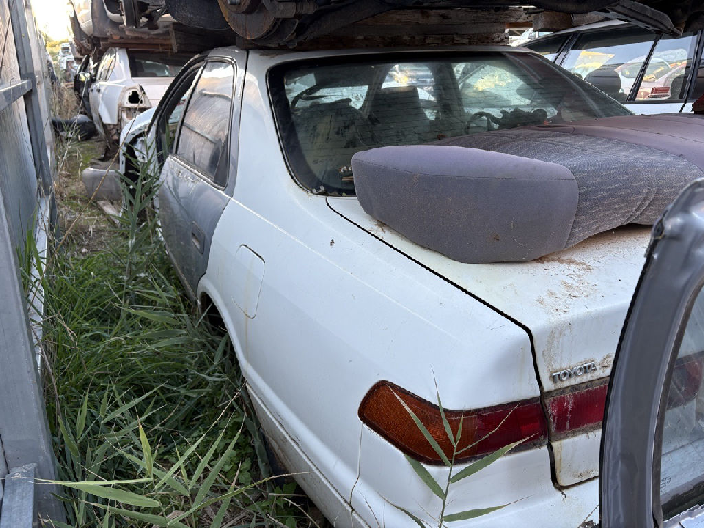 SXV20 2000 Toyota Camry photo 3