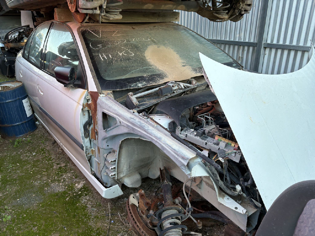VZ 2005 Holden Commodore