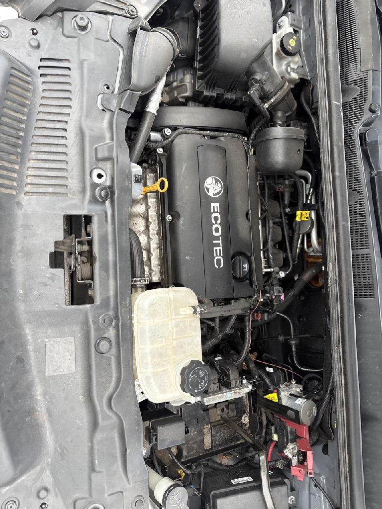 2010 Holden Trax photo 5