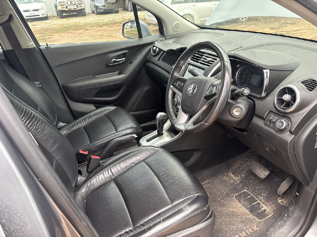 2010 Holden Trax photo 6