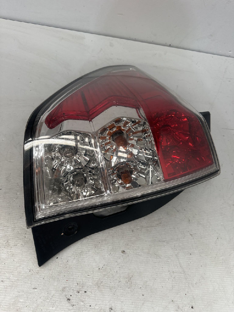 Lh Tail Light photo 3