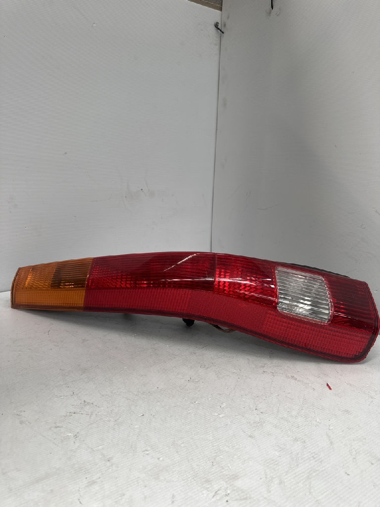 Lh Tail Light photo 3