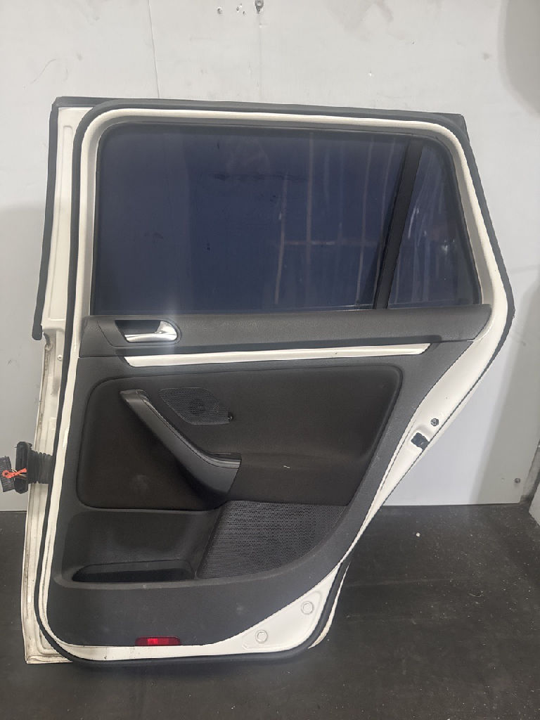 Rh Rear Door photo 3