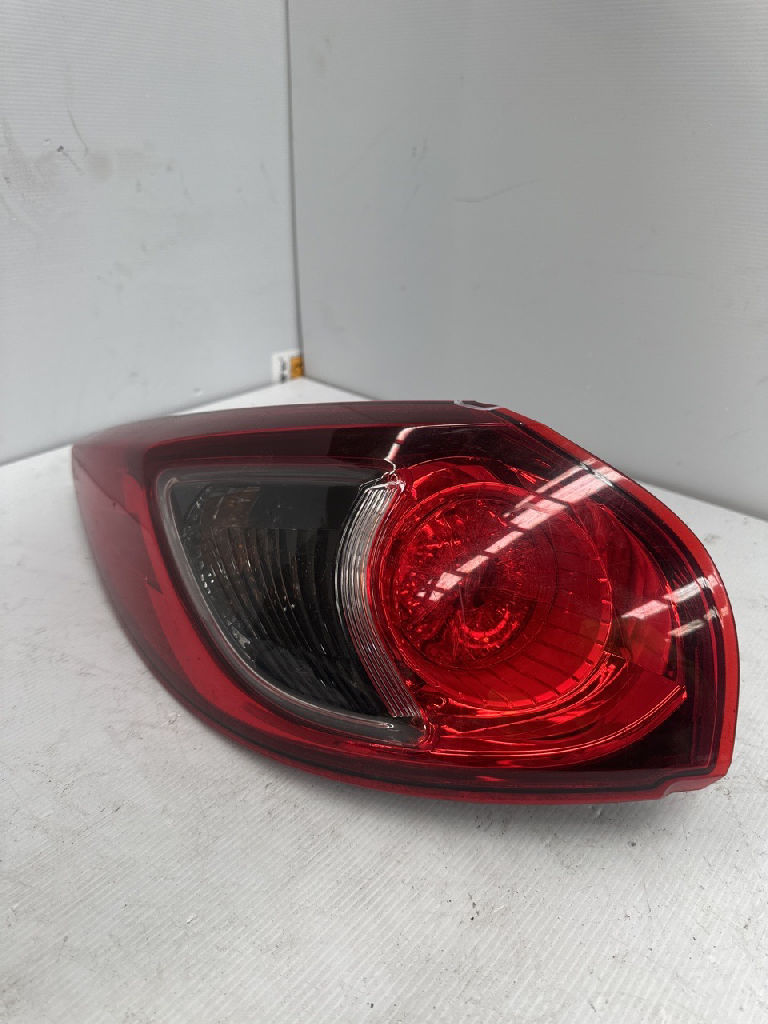 Lh Tail Light photo 4