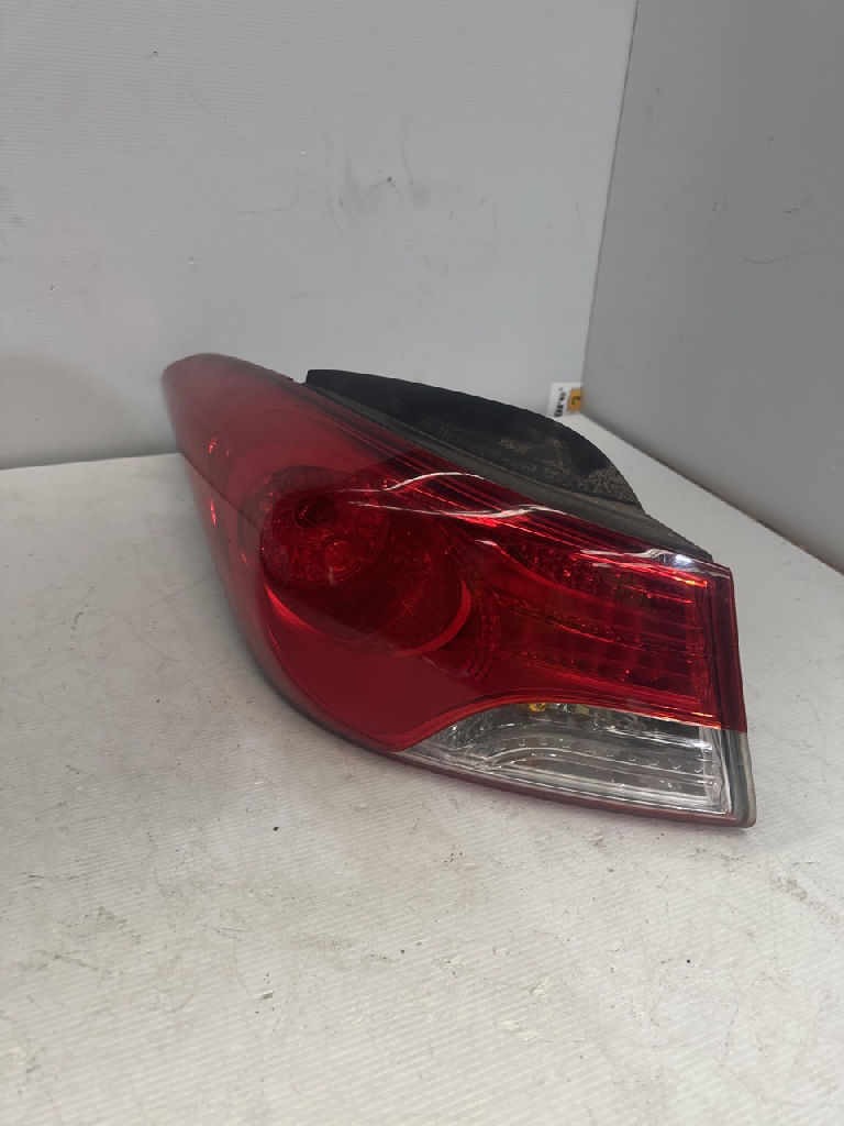 Lh Tail Light photo 3
