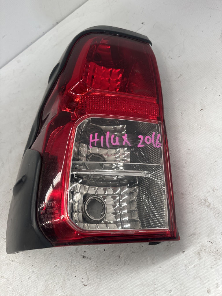 2016 Toyota Hilux