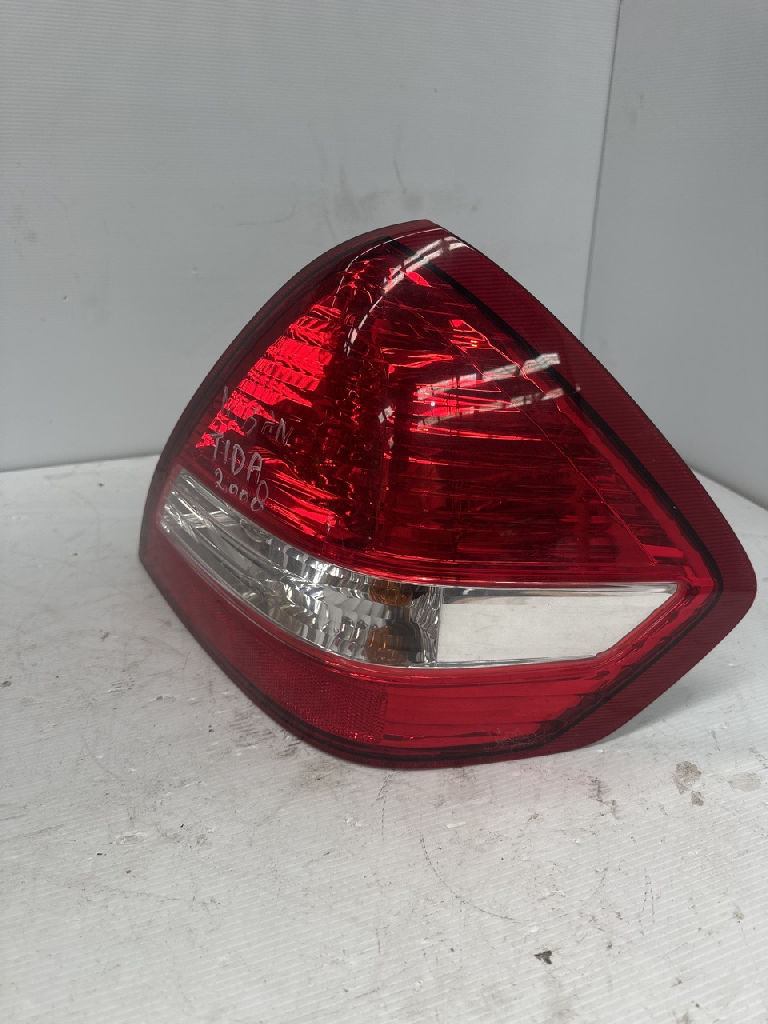 Lh Tail Light photo 3