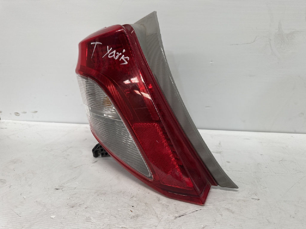Lh Tail Light photo 3