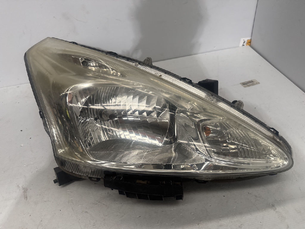 Rh Head Light