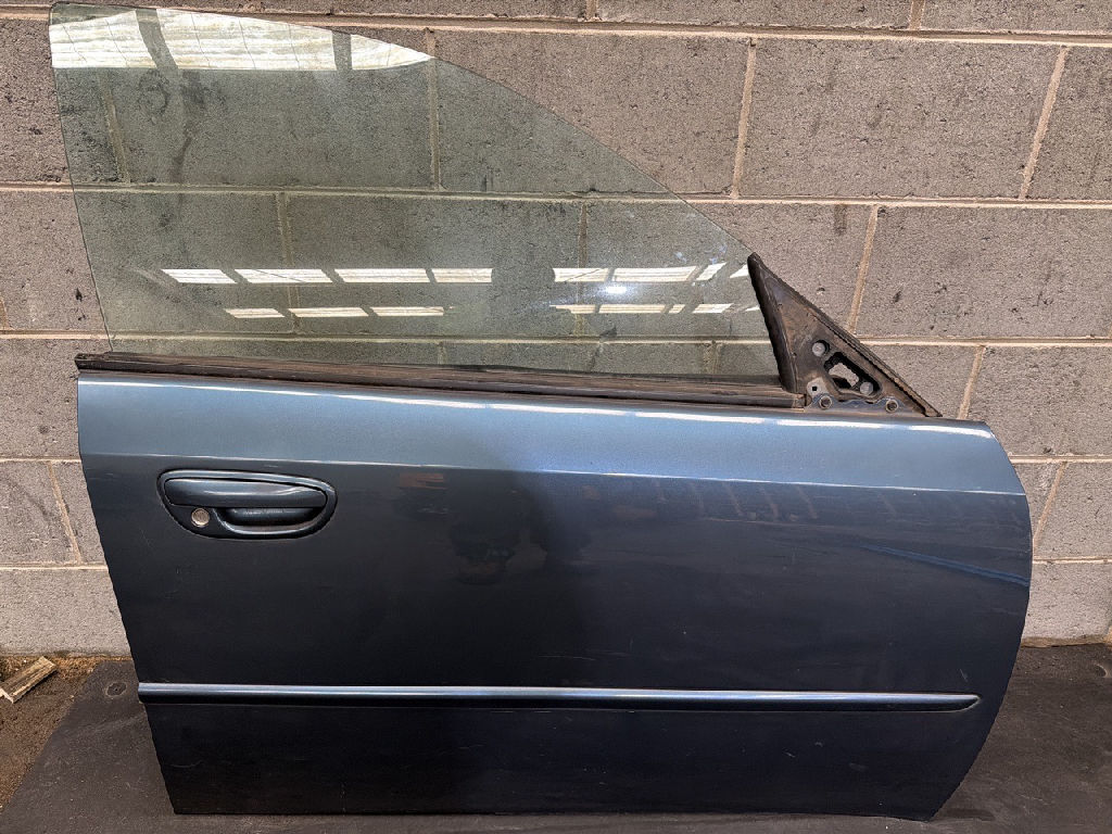 RH front Door