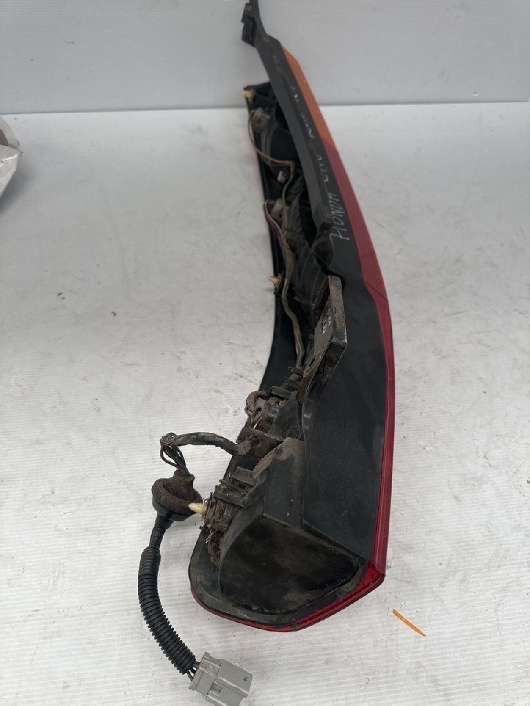 RH tail light photo 5