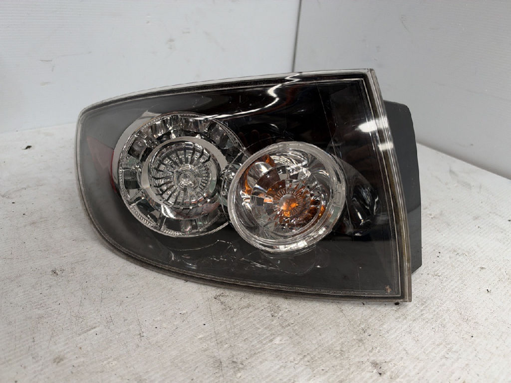 LH TAIL LIGHT