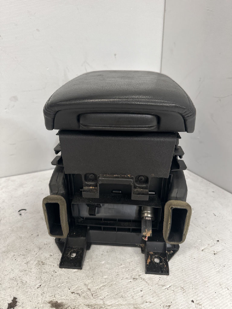 Center Consule Lid photo 5