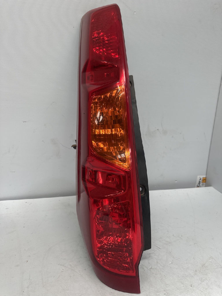 Lh Tail Light photo 4