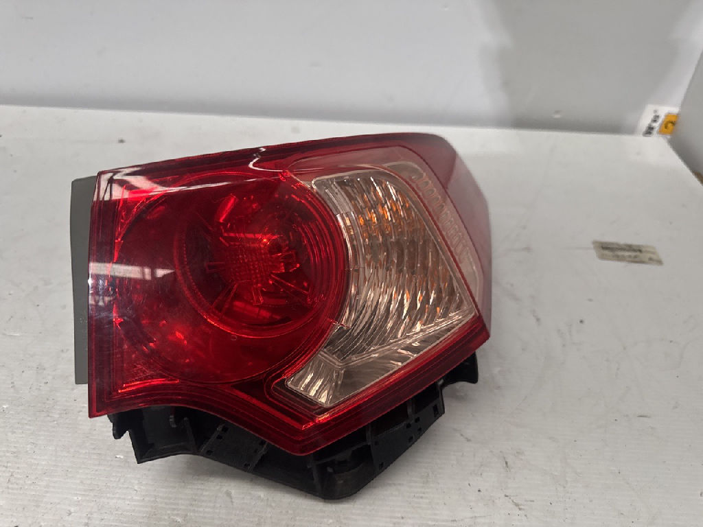 RH tail light