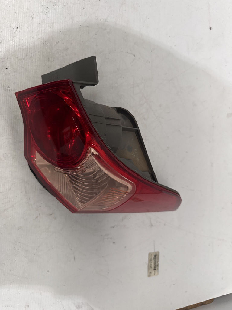 RH tail light photo 2