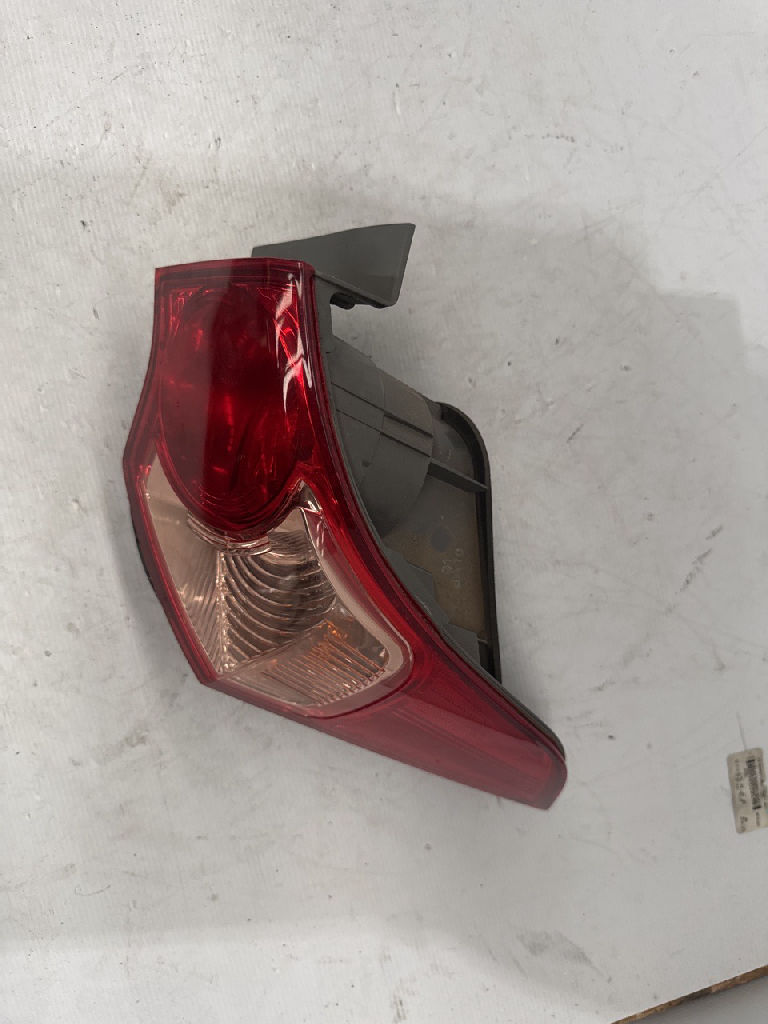 RH tail light photo 4
