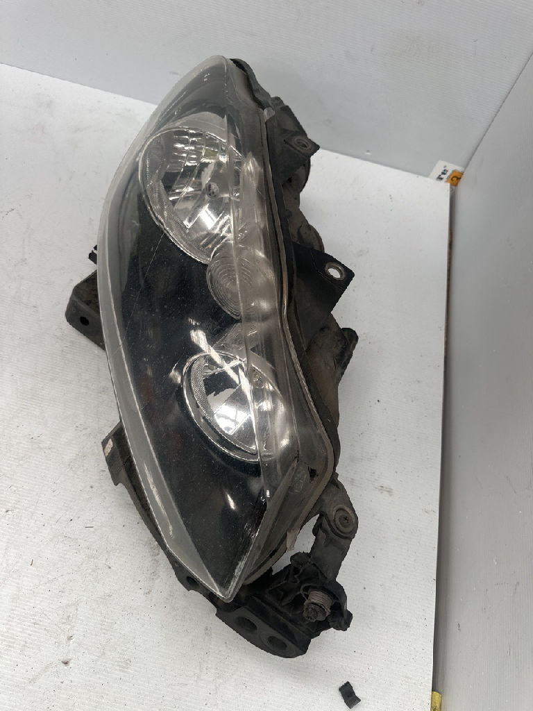 Rh Head Light photo 5