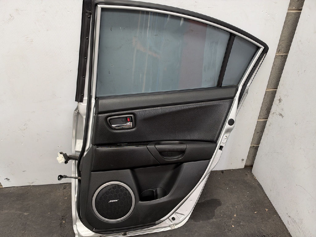 Rh Rear Door photo 4