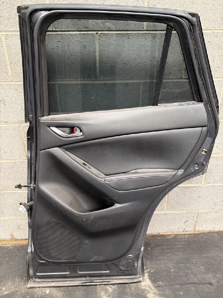 Rh Rear Door photo 2