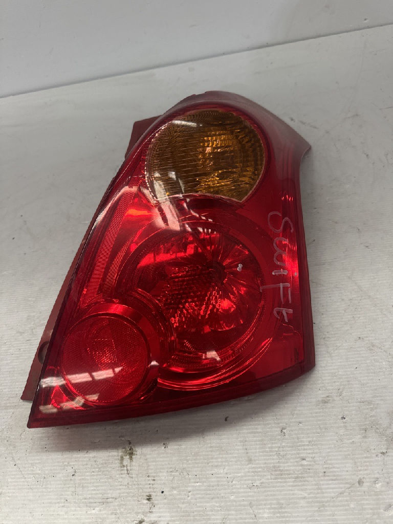 RH tail light photo 3